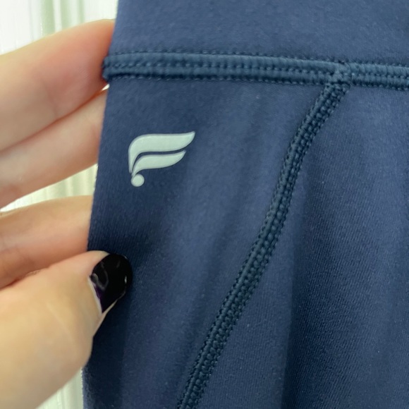 44 Fabletics Powerhold Leggings - Picture 8 of 8